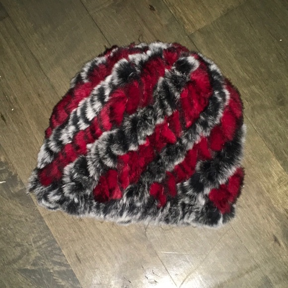 BLACK GRAY RED REX RABBIT BEANNIE - Picture 1 of 2